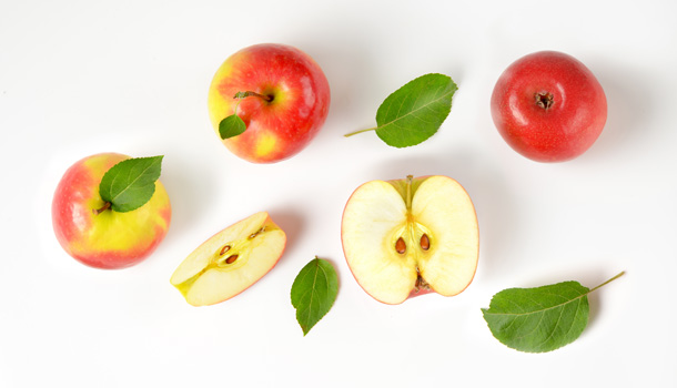Fruits is a healthy food that lower cholesterol level naturally